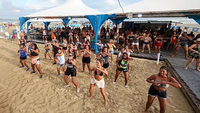O Estação Verão chega com oito arenas montadas em Praia Grande.