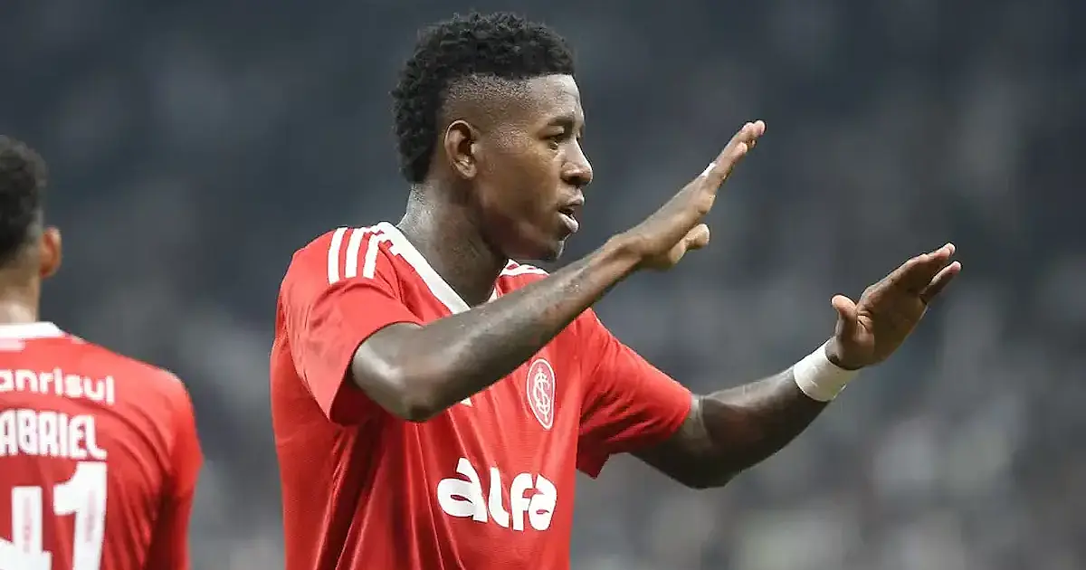 Flamengo acerta bases com Vitão e esfria negócio do Cruzeiro: o que falta para o anúncio