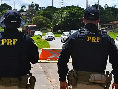 Fiscalização da Polícia Rodoviária Federal.