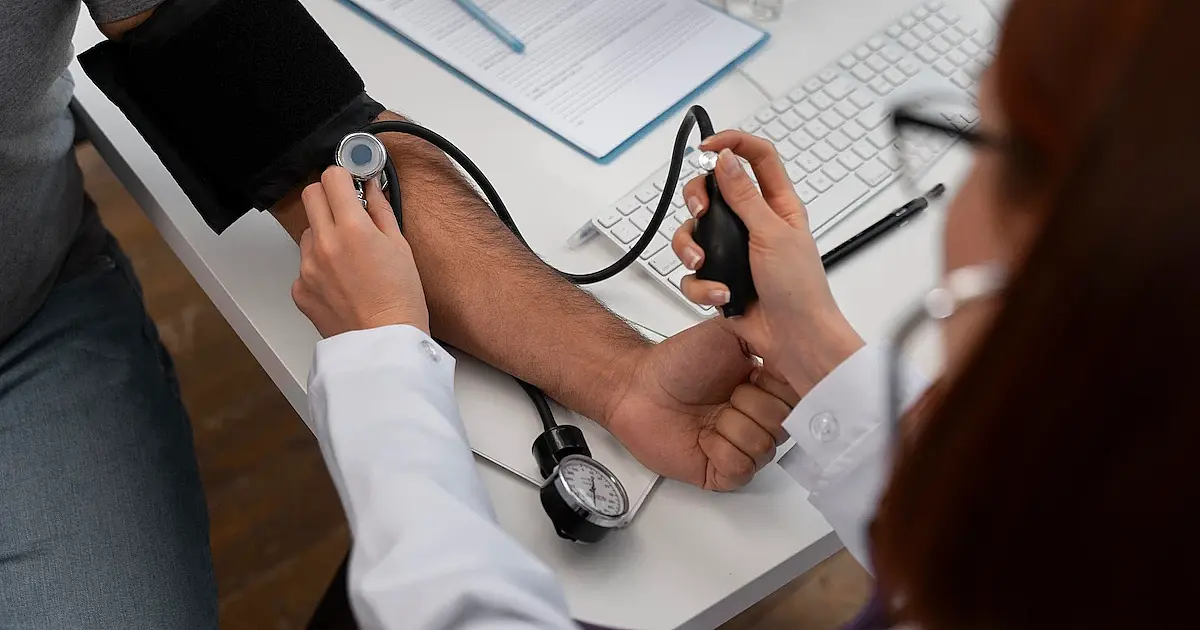 Moradores de Santos ganham novo número para marcar exames e consultas na rede municipal