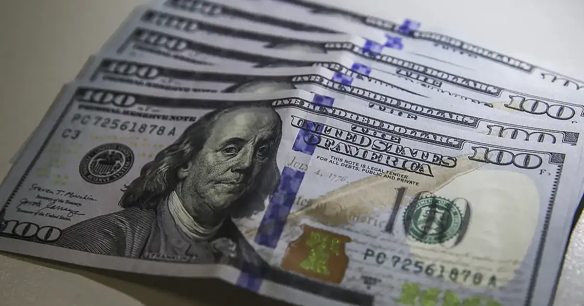 Dólar comercial cai para menor valor em 21 meses e fecha a R$ 5,188; Ibovespa bate recorde acima de 186 mil pontos