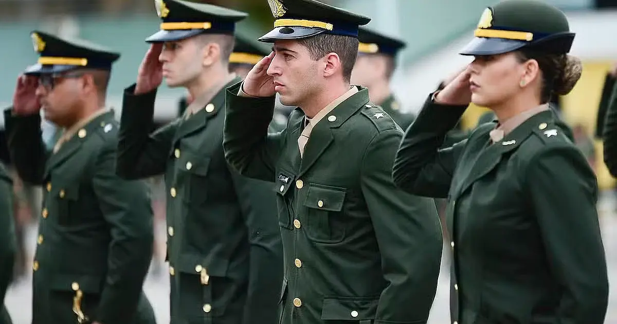 Exército abre 80 vagas para professores com salário até R$ 13.288,85