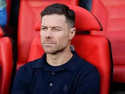 Xabi Alonso deixa o Real Madrid.