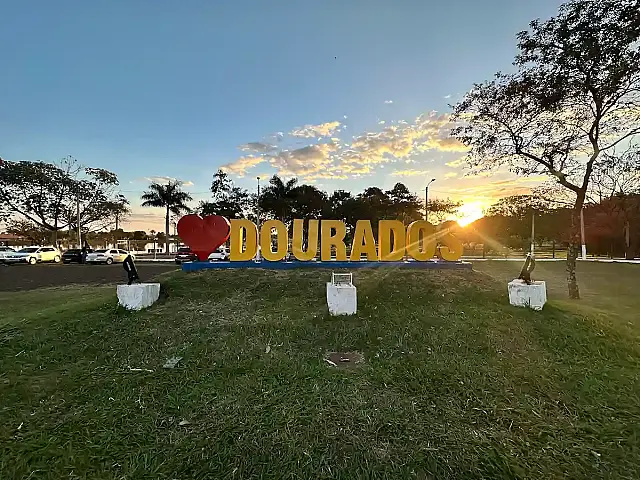 Dourados: a cidade que parou para os estudos e vira sonho dos jovens