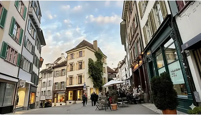 Descubra como as favelas na Suíça, em Basileia, proporcionam qualidade de vida superior a muitas cidades do mundo, com IDH altíssimo e serviços públicos para todos.