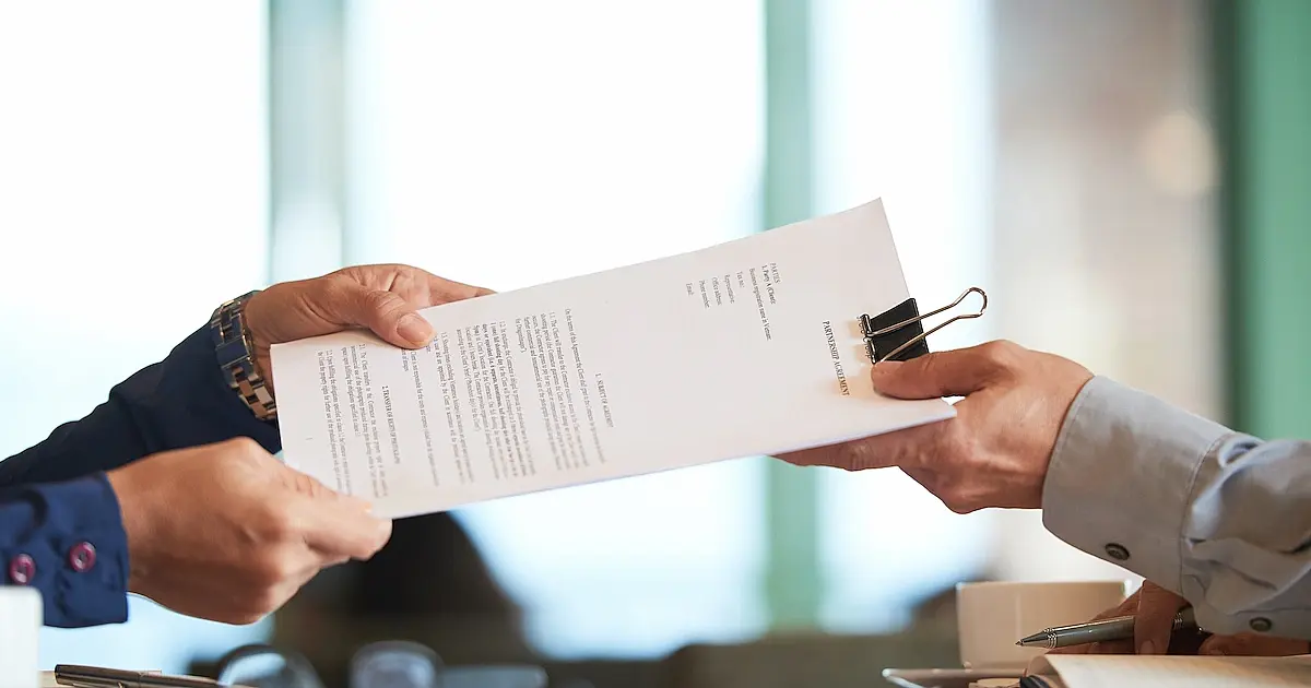 Ex-funcionária da Havan consegue indenização após demissão polêmica