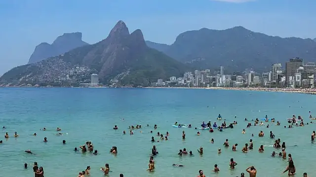 Faltando poucas semanas para o Carnaval 2026, o Rio de Janeiro aparece como o destino mais buscado do Brasil.