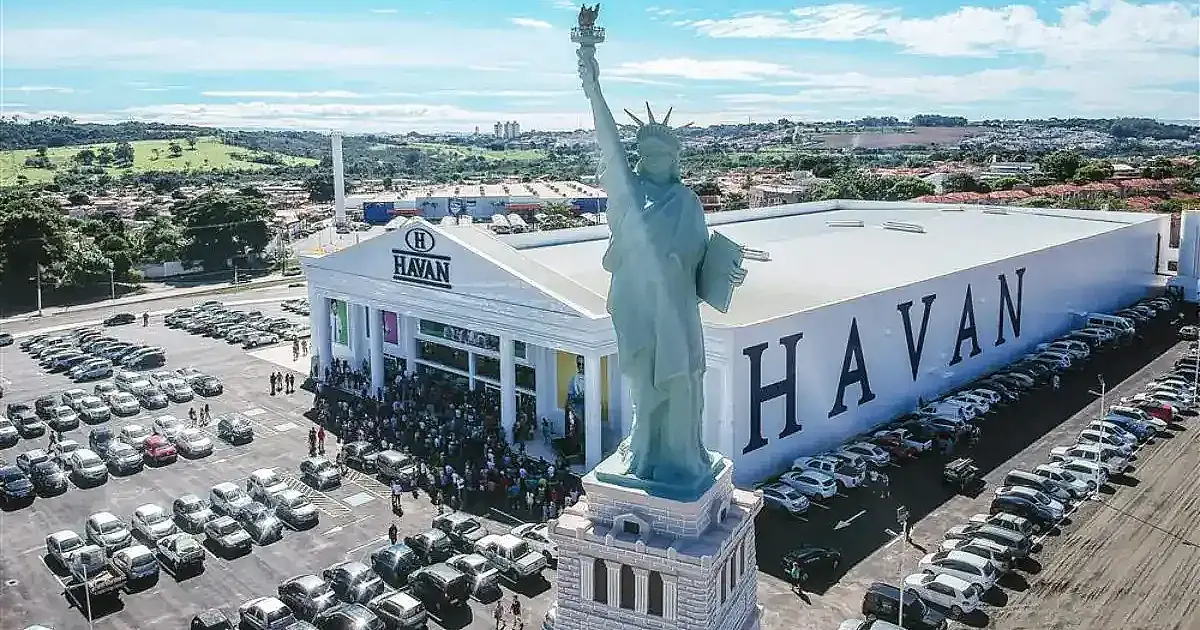 Havan injeta R$ 90 milhões em bônus para 23 mil funcionários