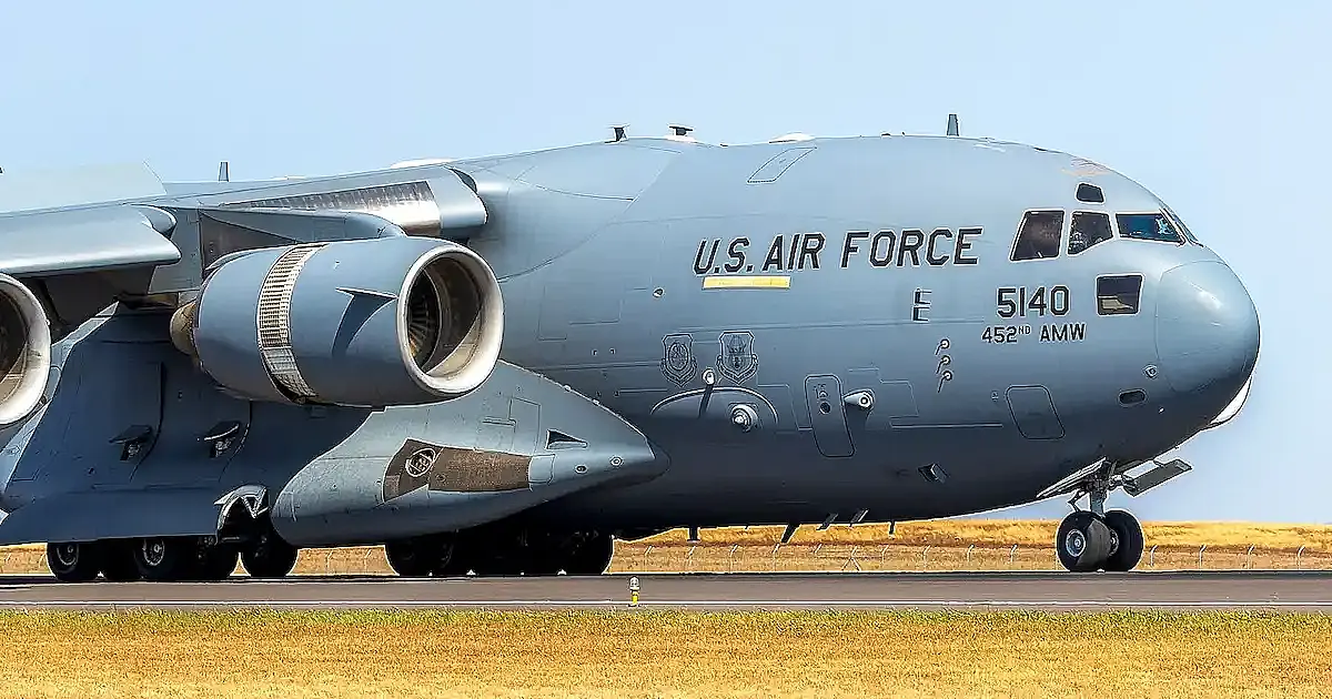 Militares dos EUA chegam ao Paraguai com armas para treinamento conjunto de seis meses