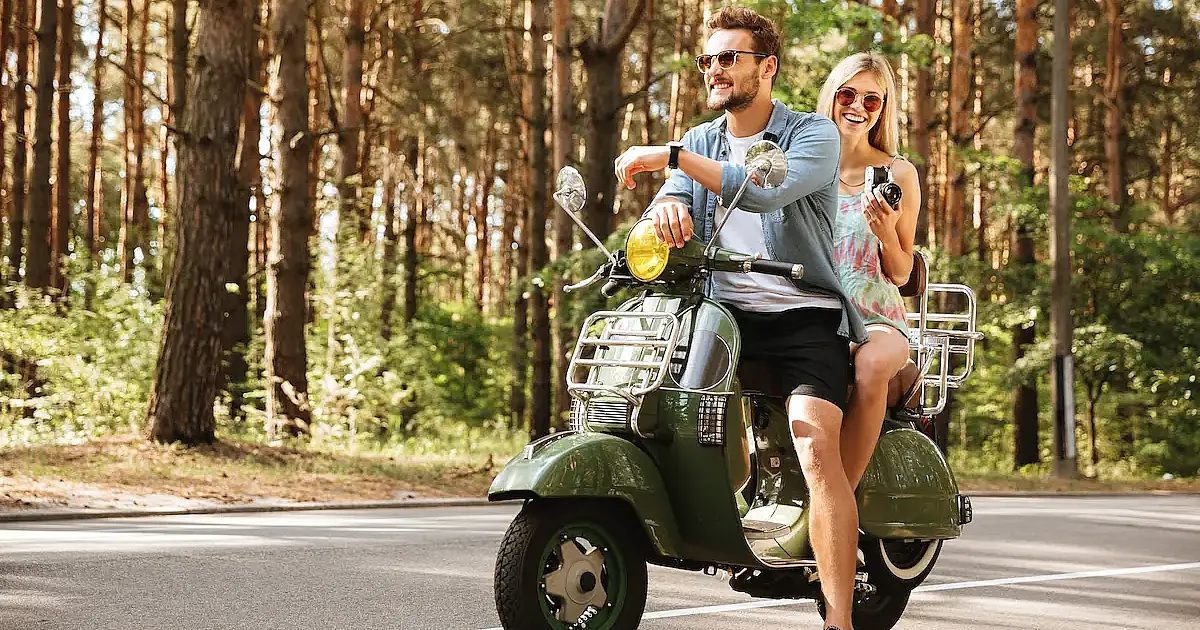 Novas regras para ciclomotores já estão valendo e podem render multa pesada em todo o Brasil