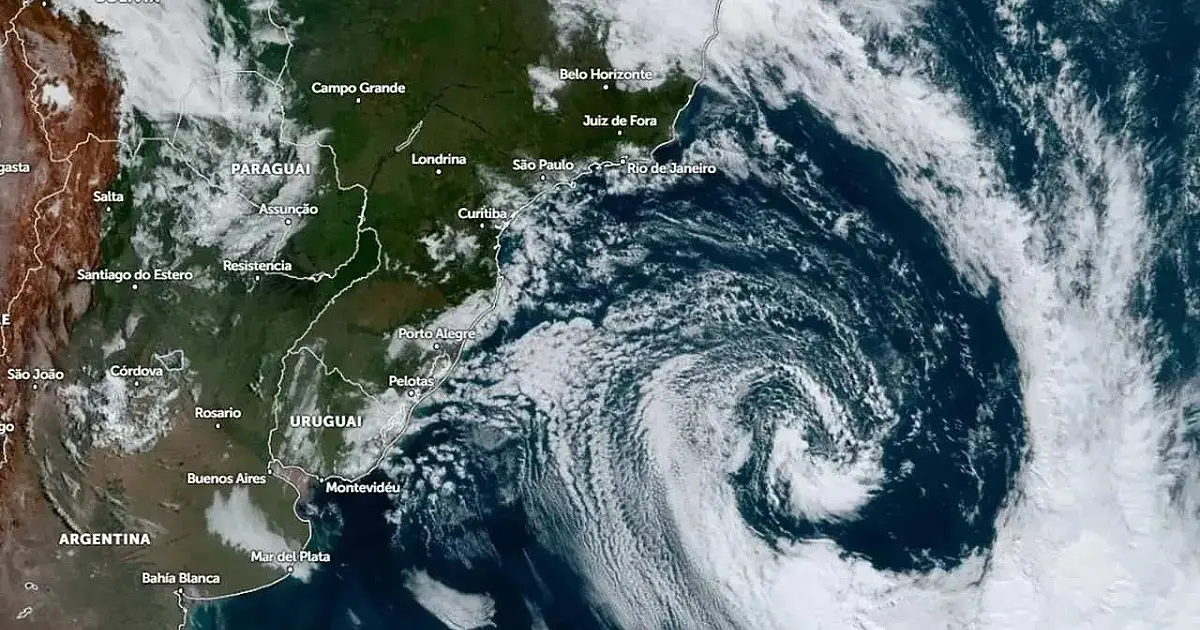 Rio de Janeiro enfrenta ciclone extratropical e possível ZCAS com chuvas intensas e alertas de Defesa Civil a partir desta sexta-feira
