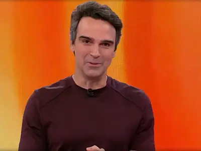 Tadeu Schmidt apresentador oficial do BBB 26.