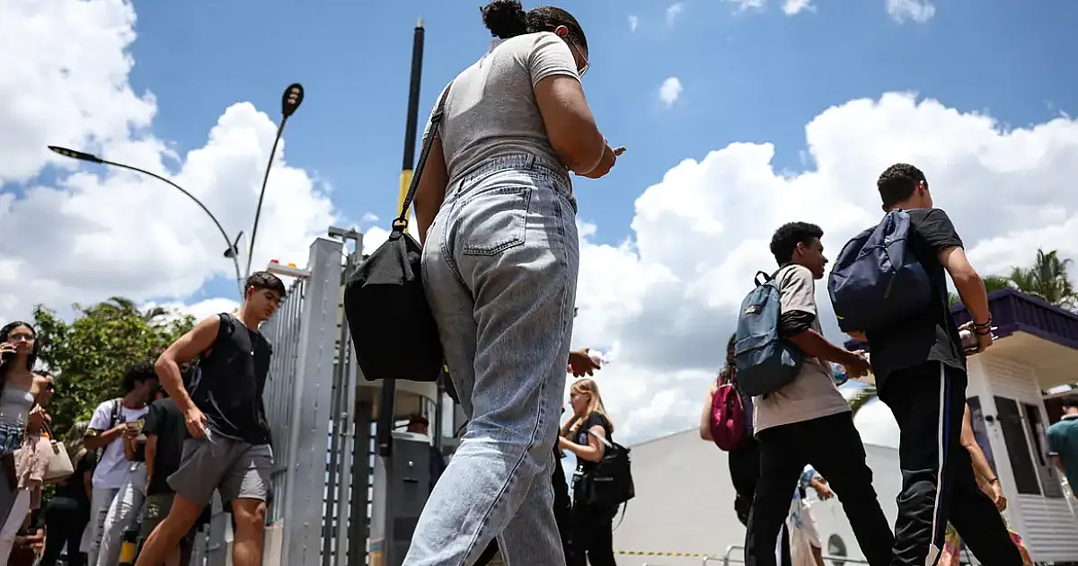 Inep libera declaração do ensino médio para 100 mil alunos do Enem a partir de sexta