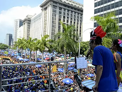 Descubra a programação dos blocos de rua no Rio de Janeiro neste domingo, 22 de fevereiro de 2026.