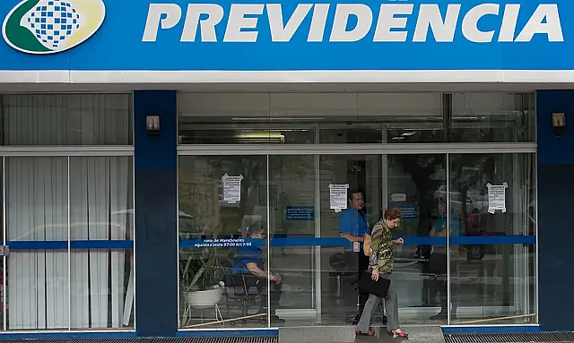 STF julgou inválida a aposentadoria especial para vigilantes, priorizando exposição a agentes nocivos após reforma de 2019.