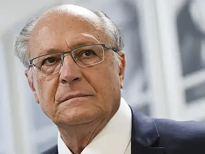 Geraldo Alckmin, vice-presidente e ministro do Mdic, rejeita quebra de patentes de canetas emagrecedoras.