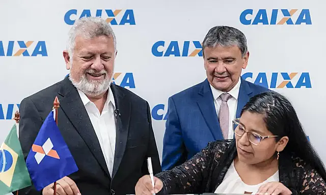 Caixa e MDS lançam microcrédito para CadÚnico com foco em famílias de baixa renda.