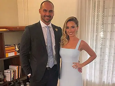Heloísa Bolsonaro admite que o marido Eduardo não está bem emocionalmente devido ao exílio nos Estados Unidos.