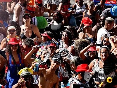 Veja a programação dos blocos de rua do Carnaval 2026 no Rio de Janeiro neste sábado, 14 de fevereiro.
