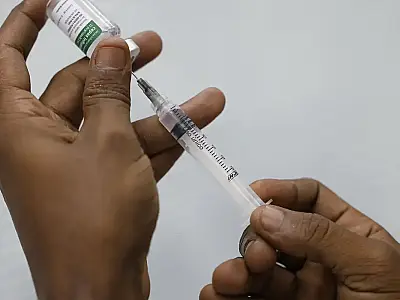 Em janeiro de 2026, a Covid-19 causou 29 mortes no Brasil, liderando as causas de Síndromes Respiratórias Agudas Graves, segundo boletim oficial.