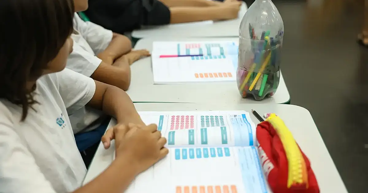 Censo Escolar 2025 registra queda de 1,08 milhão de matrículas na educação básica e aponta mudança demográfica