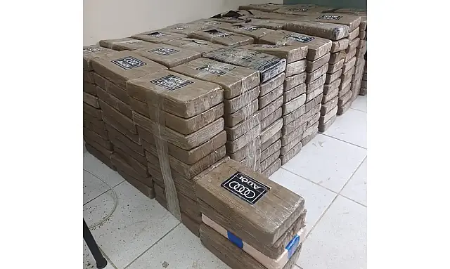 Entorpecente avaliado em cerca de 41 milhões de euros é alvo de cooperação entre Polícia Federal, França, Reino Unido e Estados Unidos.