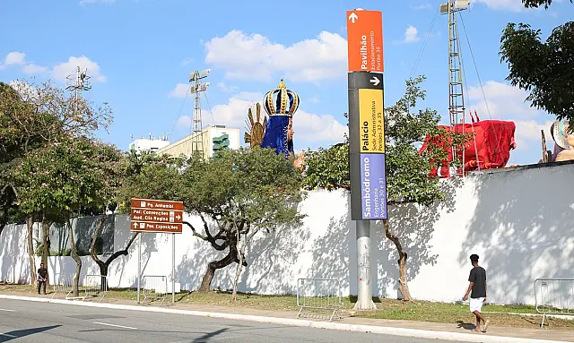 Interdições no Sambódromo do Anhembi para o Carnaval de SP começam nesta sexta-feira.