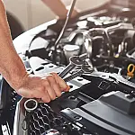 Câmara aprova vistoria obrigatória para carros com mais de 5 anos: multa de R$ 195 e retenção do veículo em debate acalorado no Congresso