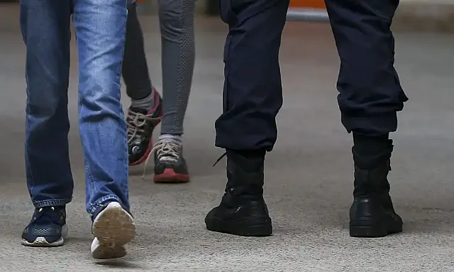 Justiça de São Paulo suspende aplicação de regras em escolas cívico-militares.