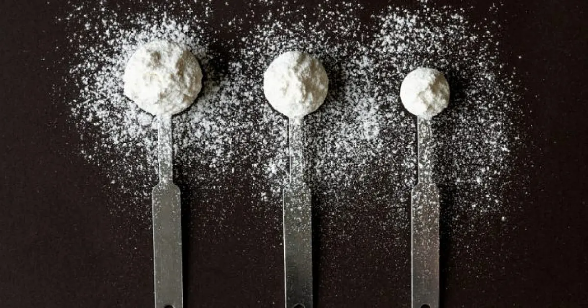 Anvisa eleva dose diária de creatina para 5 g e reforça atenção à rotulagem dos suplementos vendidos no país