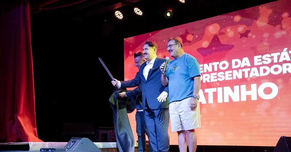 Ratinho ganha estátua em tamanho real no Museu de Cera de Foz e reforça vitrine turística do complexo