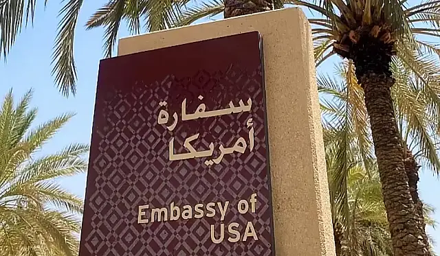 EUA pedem saída de pessoal diplomatico nao essencial da Arabia Saudita devido a riscos de seguranca apos retaliacoes iranianas a ataques contra lider supremo.