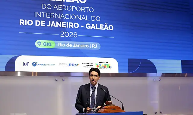 Governo federal pretende leiloar o Aeroporto de Brasília em novembro de 2026, com modelo que inclui terminais regionais e busca atrair investimentos privados.