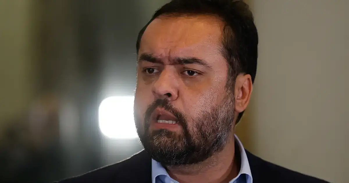 Cláudio Castro renuncia ao governo do Rio e encerra mandato com foco no Senado