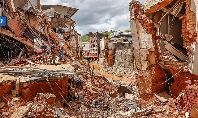 O CMN regulamentou linha de crédito emergencial de até R$ 500 milhões para municípios mineiros em calamidade pública por causa das chuvas intensas de 2026.