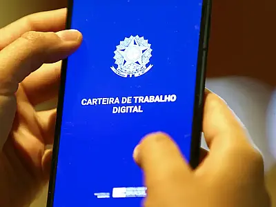 Taxa de desemprego fica em 5,4% no trimestre encerrado em janeiro de 2026, menor nível histórico desde 2012
