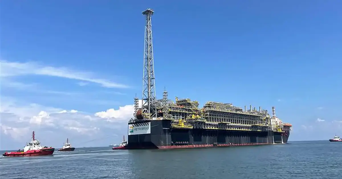 ANP notifica Petrobras e declara sobreaviso nacional para garantir abastecimento de diesel e gasolina