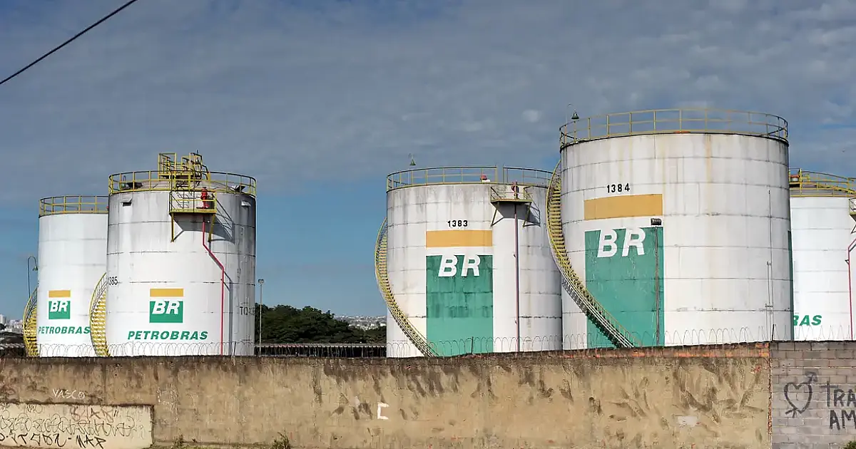Privatização da BR Distribuidora volta ao debate após alta dos combustíveis e críticas sobre perda de controle de preços