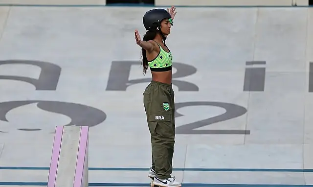 Rayssa Leal avançou à final do Mundial de skate street em São Paulo com a segunda melhor nota da semifinal.
