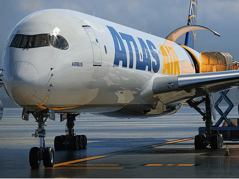 Atlas Air encomenda 20 cargueiros Airbus A350F e rompe dependência histórica da Boeing na expansão da frota