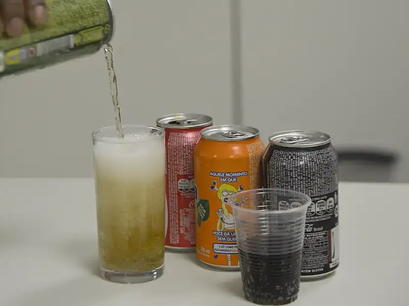 Fatores sociais impulsionam consumo de ultraprocessados entre famílias vulneráveis e acendem alerta para saúde infantil