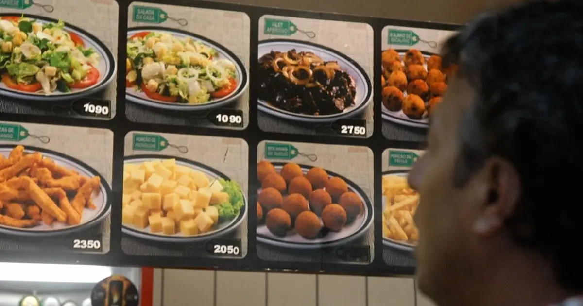 Ultraprocessados preocupam trabalhadores e ampliam pressão por refeições mais saudáveis nas empresas