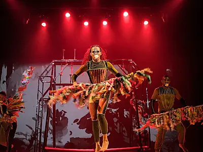 Política Nacional das Artes, instituída por decreto, visa ampliar o acesso à criação e fruição artística, protegendo linguagens como teatro, música e dança.