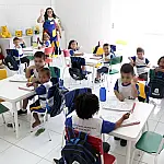 Abismo escolar: 875 cidades brasileiras não conseguem matricular 10% das crianças de 4 e 5 anos