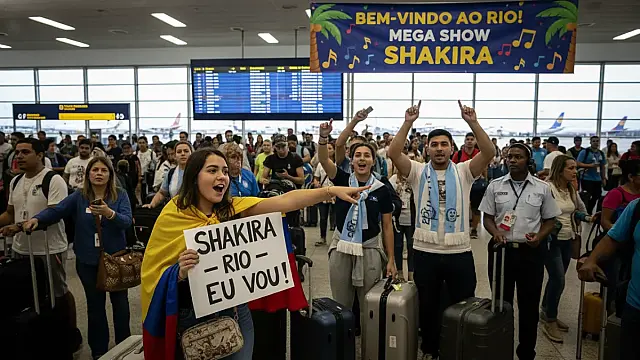 Aeroporto do Galeão terá reforço de voos e operação especial para receber fãs de Shakira e turistas do feriado.