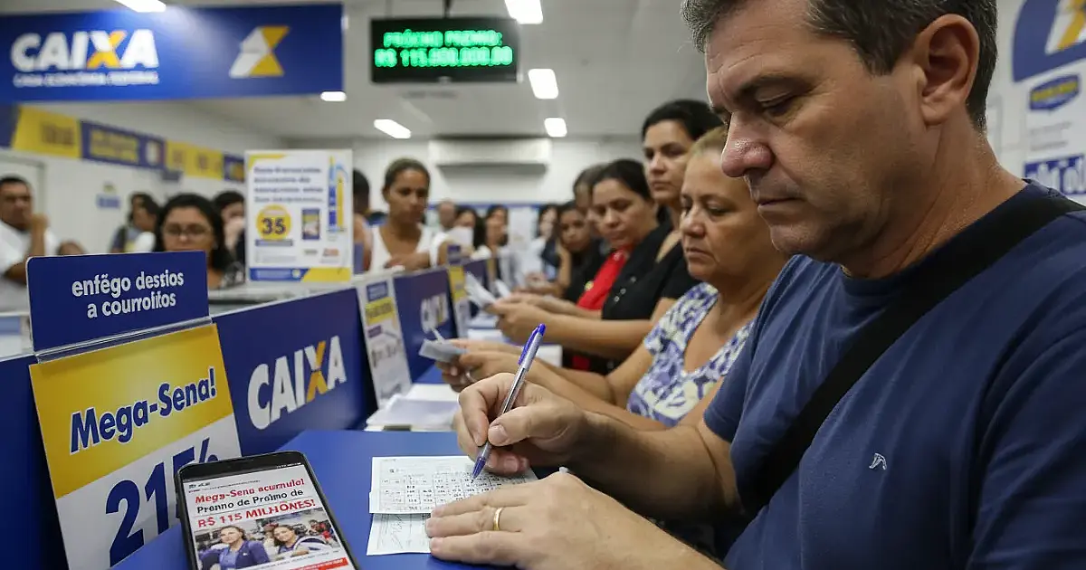 Mega-Sena acumula e prêmio de R$ 115 milhões desafia a sorte dos brasileiros