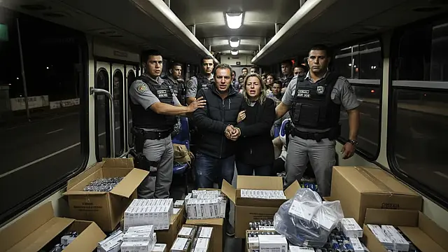Material apreendido pela Polícia Civil incluía canetas emagrecedoras, anabolizantes e eletrônicos contrabandeados.