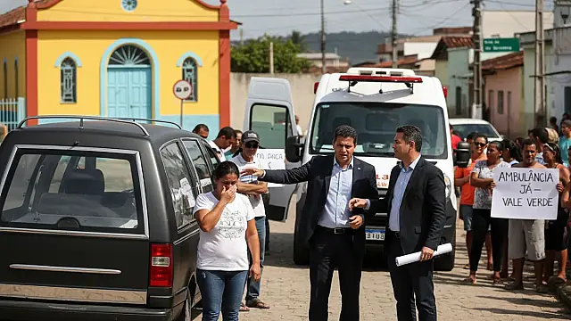 Vereadores e Secretaria de Saúde discutem a descentralização do SAMU em Cubatão para atender bairros periféricos e de difícil acesso.