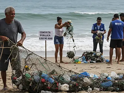 São Paulo lança plano contra lixo no mar para salvar praias e economia do litoral