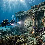 Arqueólogos confirmam muralha submersa de 7 mil anos no Atlântico, a maior estrutura pré-histórica da França